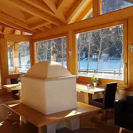 Meuble Victoria Hotel