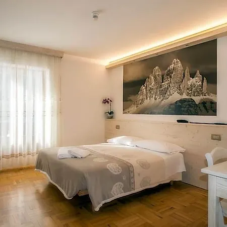Meuble Victoria Ауронцо-ди-Кадоре